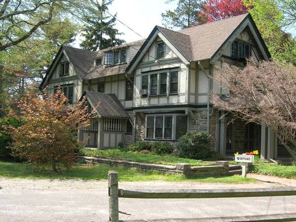 Perkins Center for the Arts